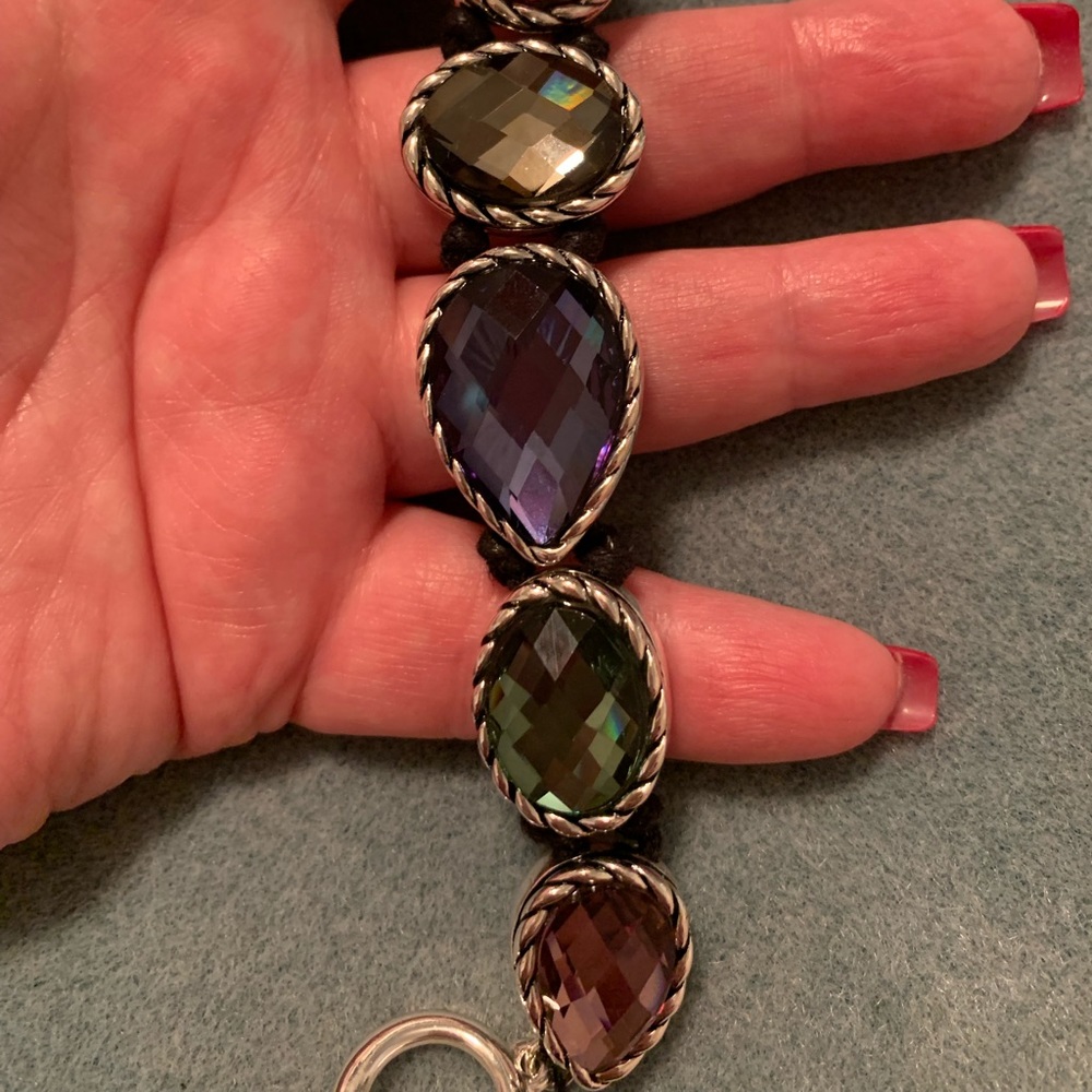 Multi-color adjustable bracelet - Picture 5 of 6